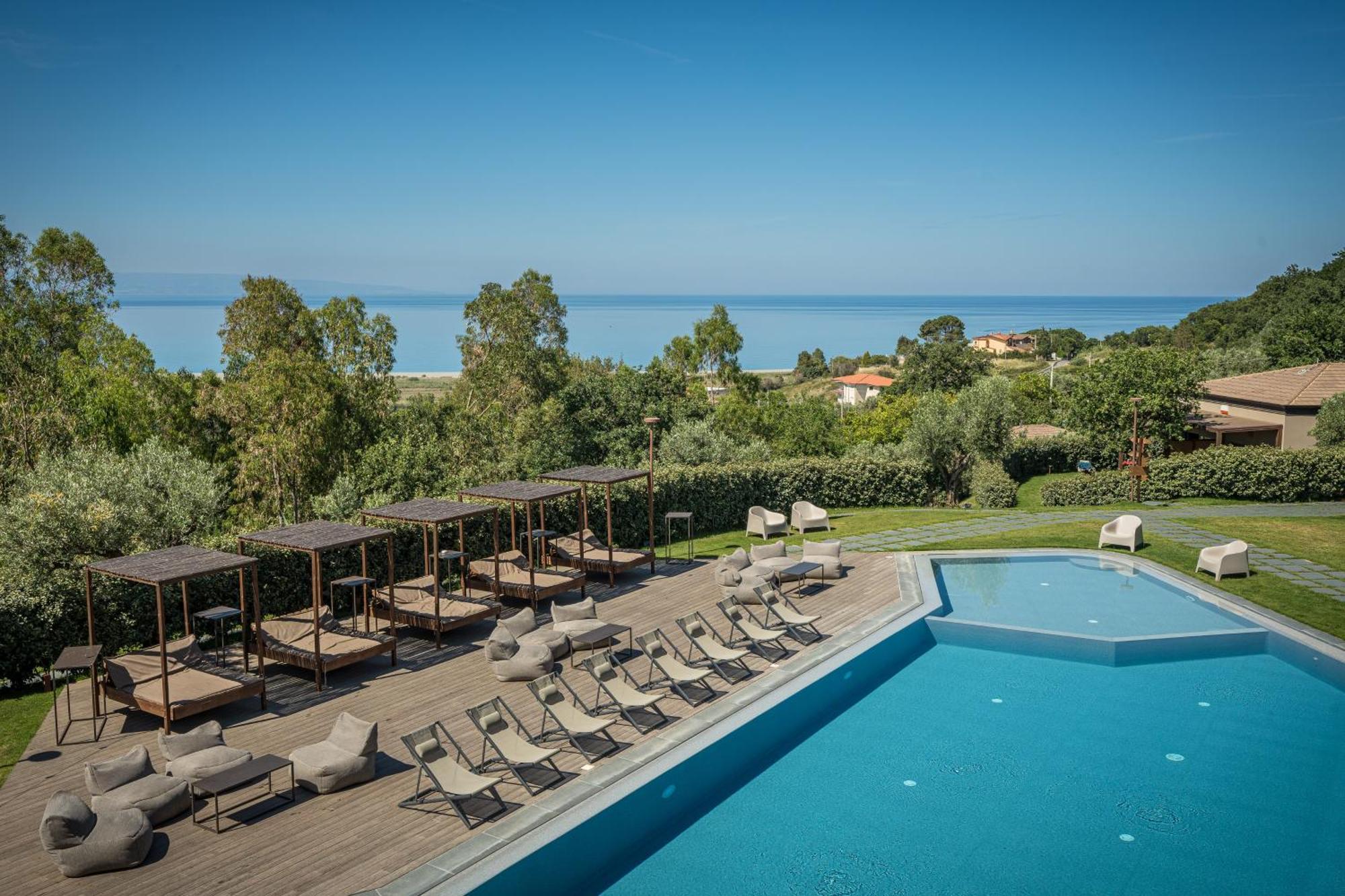 Hang Loose Cottage Hotel & Resort 4 Stelle Gizzeria Calabria Екстериор снимка