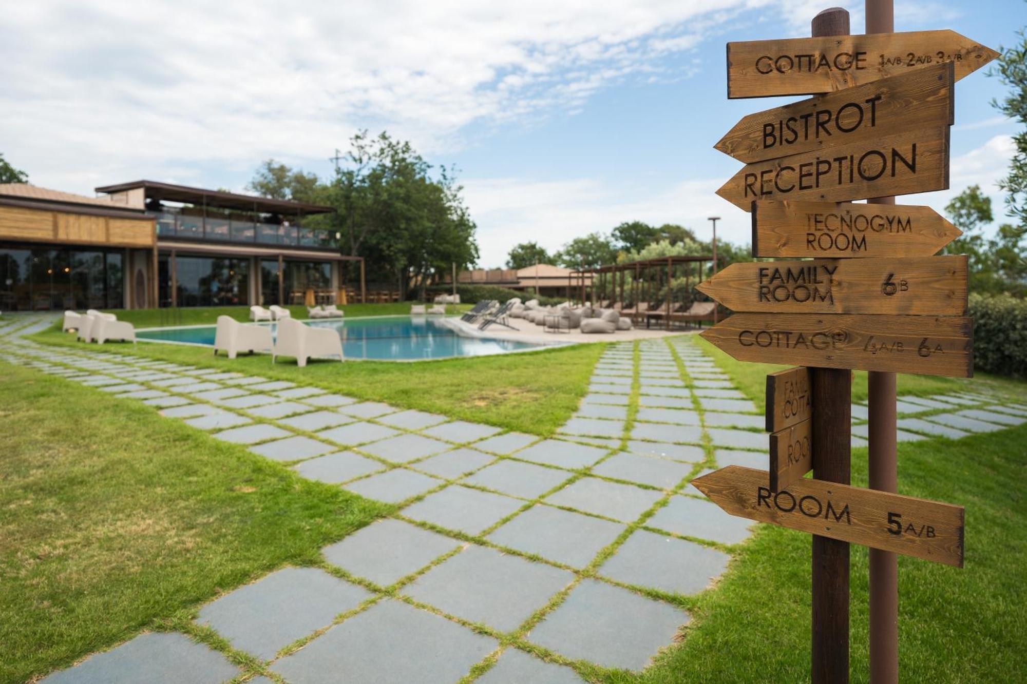 Hang Loose Cottage Hotel & Resort 4 Stelle Gizzeria Calabria Екстериор снимка