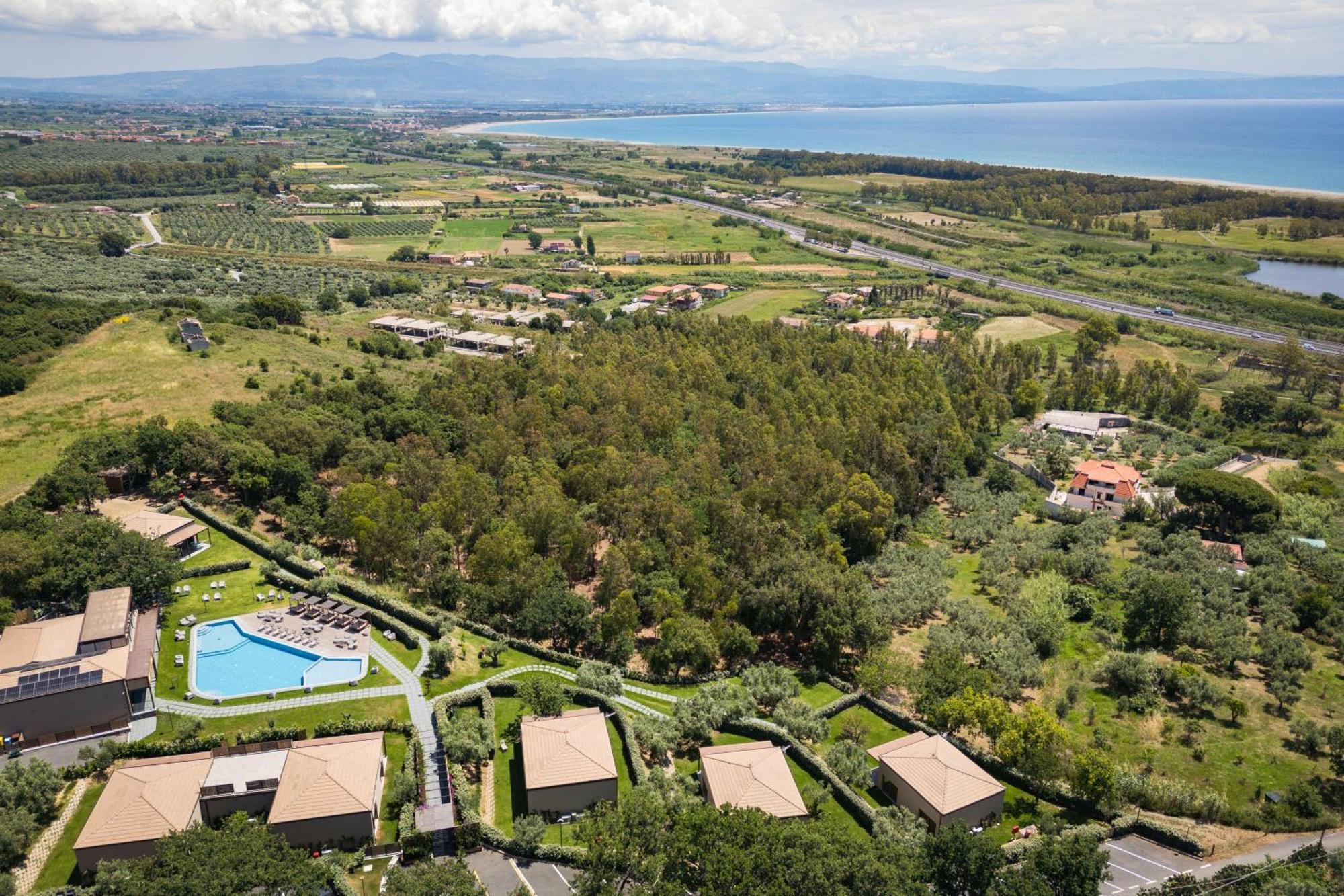 Hang Loose Cottage Hotel & Resort 4 Stelle Gizzeria Calabria Екстериор снимка